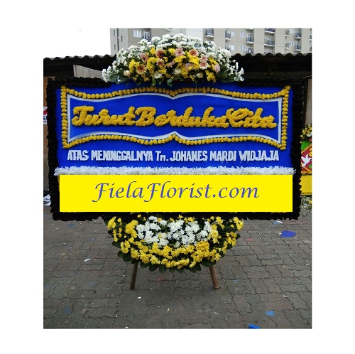 Bunga Papan Duka Cita Dari Toko Bunga Jelambar merupakan salah satu produk dengan garansi terbaik yang berlokasi di jakarta barat.